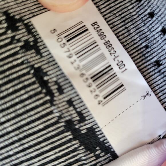 Gymshark Adapt Camo Seamless Track Jacket Black Light Gray Womens Large - Picture 7 of 11